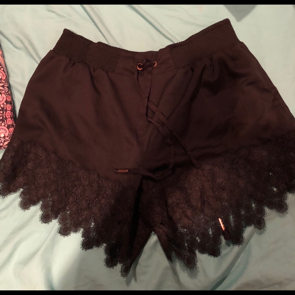 Bebe shorts large